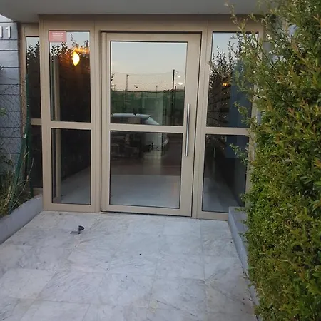 Apartament Studio 3 Personnes Jolie Vue Proche Gare 11 Ave Paul Arene *