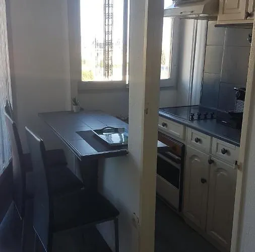 Studio 3 Personnes Jolie Vue Proche Gare 11 Ave Paul Arene דירה *