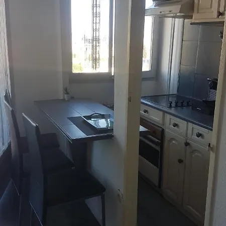 Studio 3 Personnes Jolie Vue Proche Gare 11 Ave Paul Arene Lägenhet *